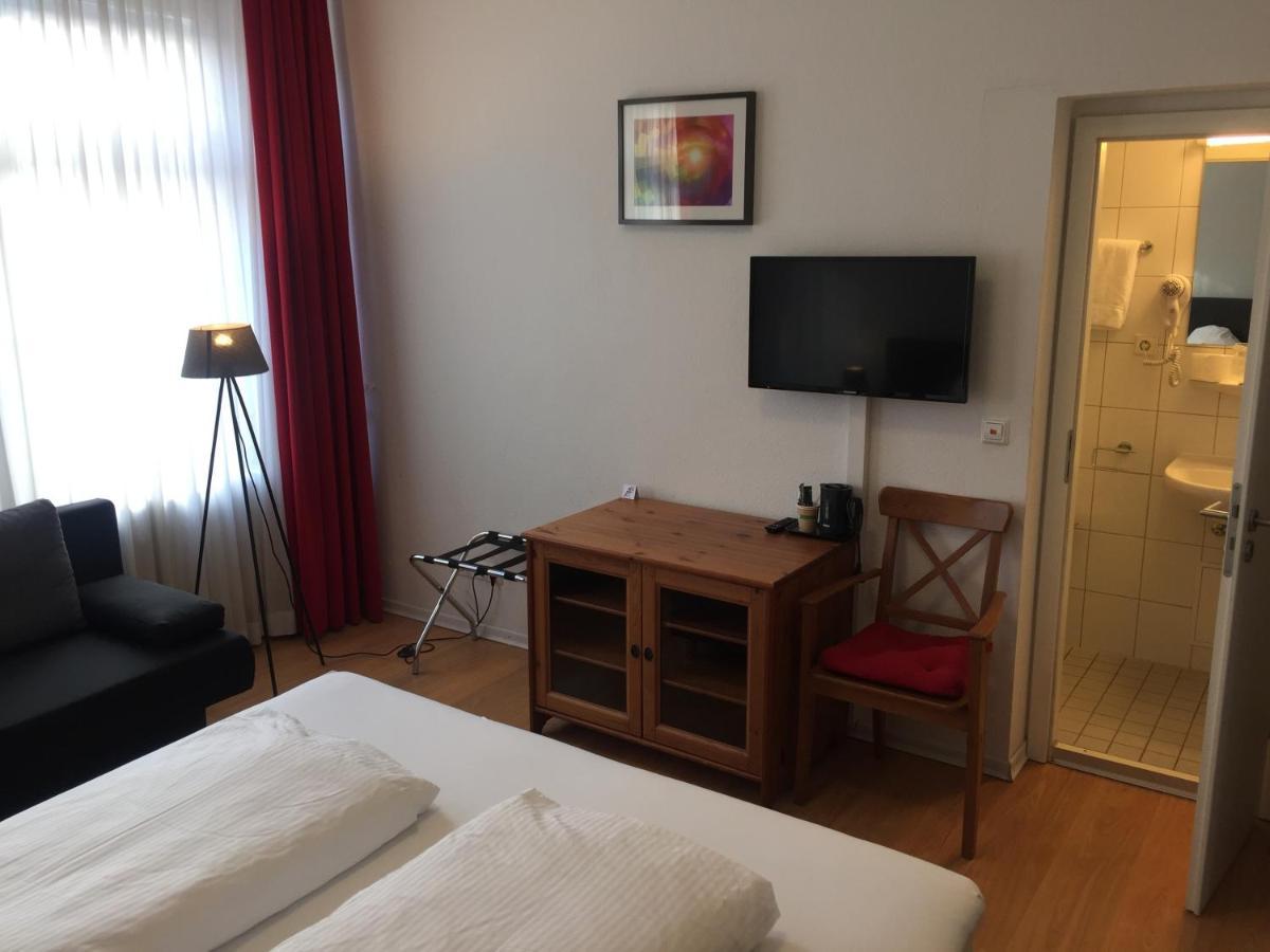 The Dubliner Hotel & Irish Pub Heidelberg Bagian luar foto
