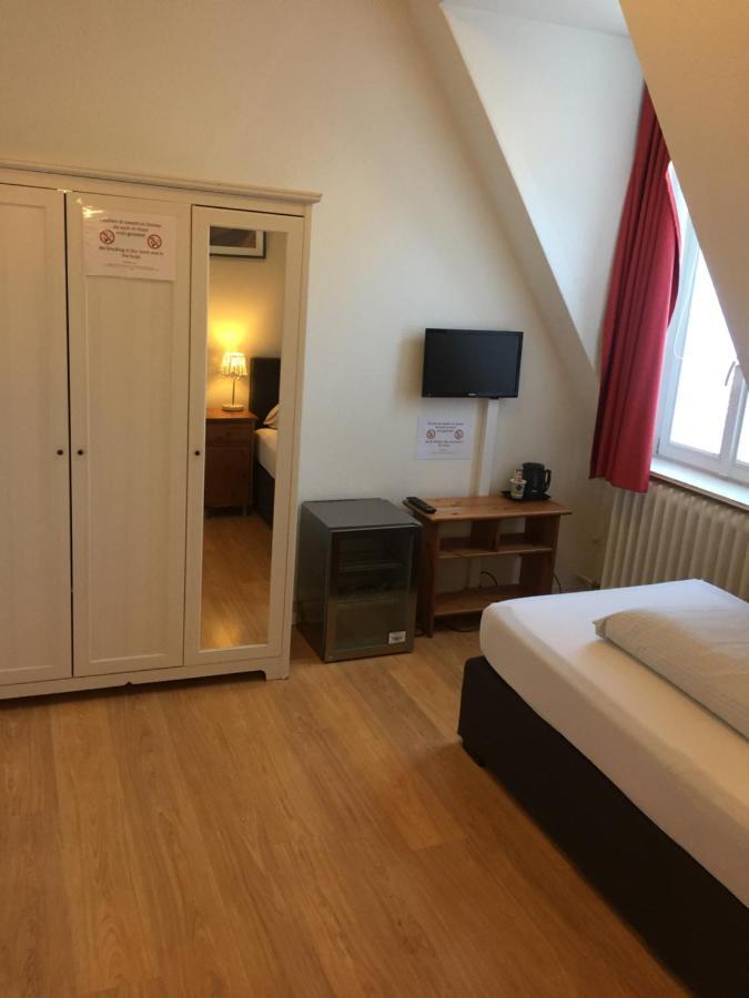 The Dubliner Hotel & Irish Pub Heidelberg Bagian luar foto